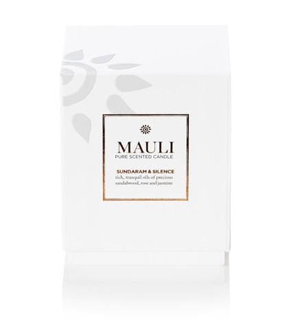 Sundaram & Silence Duftkerze in einer eleganten weißen Geschenkbox, gegossen aus pflanzlichem Non-GMO Wachs – Kasubeauty